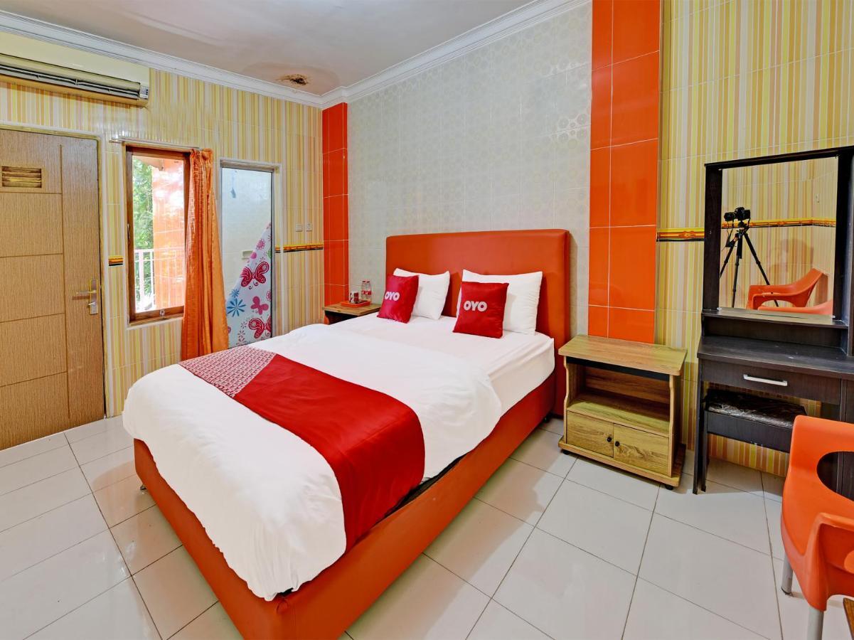 Collection O 91489 Hotel Tanjung Permata Cilacap Exterior photo